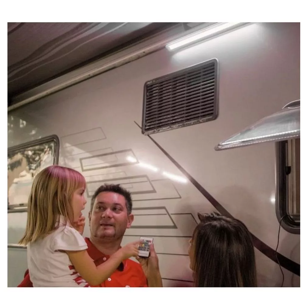 Fiamma LED-Markisenleuchte 2 Fiamma LED-Markisenleuchte – Bild 2